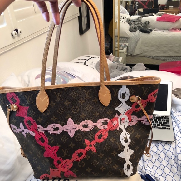 Louis Vuitton Handbags - 🅿️SOLD 👍👍🎉🎉                         Pre loved